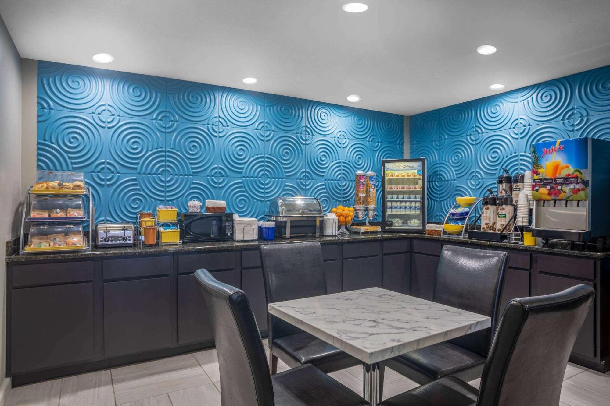 Days Inn By Wyndham Lonoke Экстерьер фото